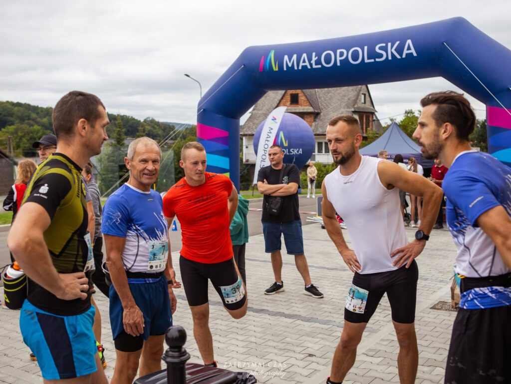 fotorelacja z biegu - rozgrzewka przed startem